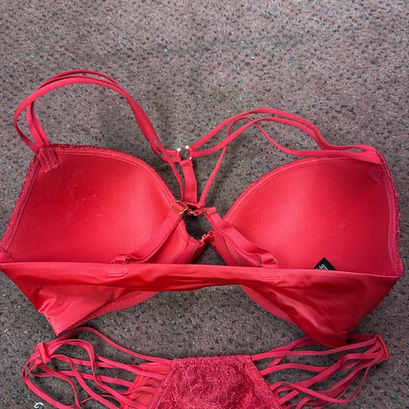 Victoria secrets bra set - Picture 6 of 6